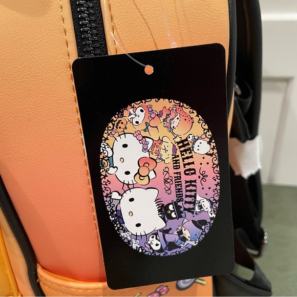 NEW BOXLUNCH HELLO KITTY & FRIENDS CHARACTERS HALLOWEEN PUMPKIN BACKPACK - Picture 5 of 7